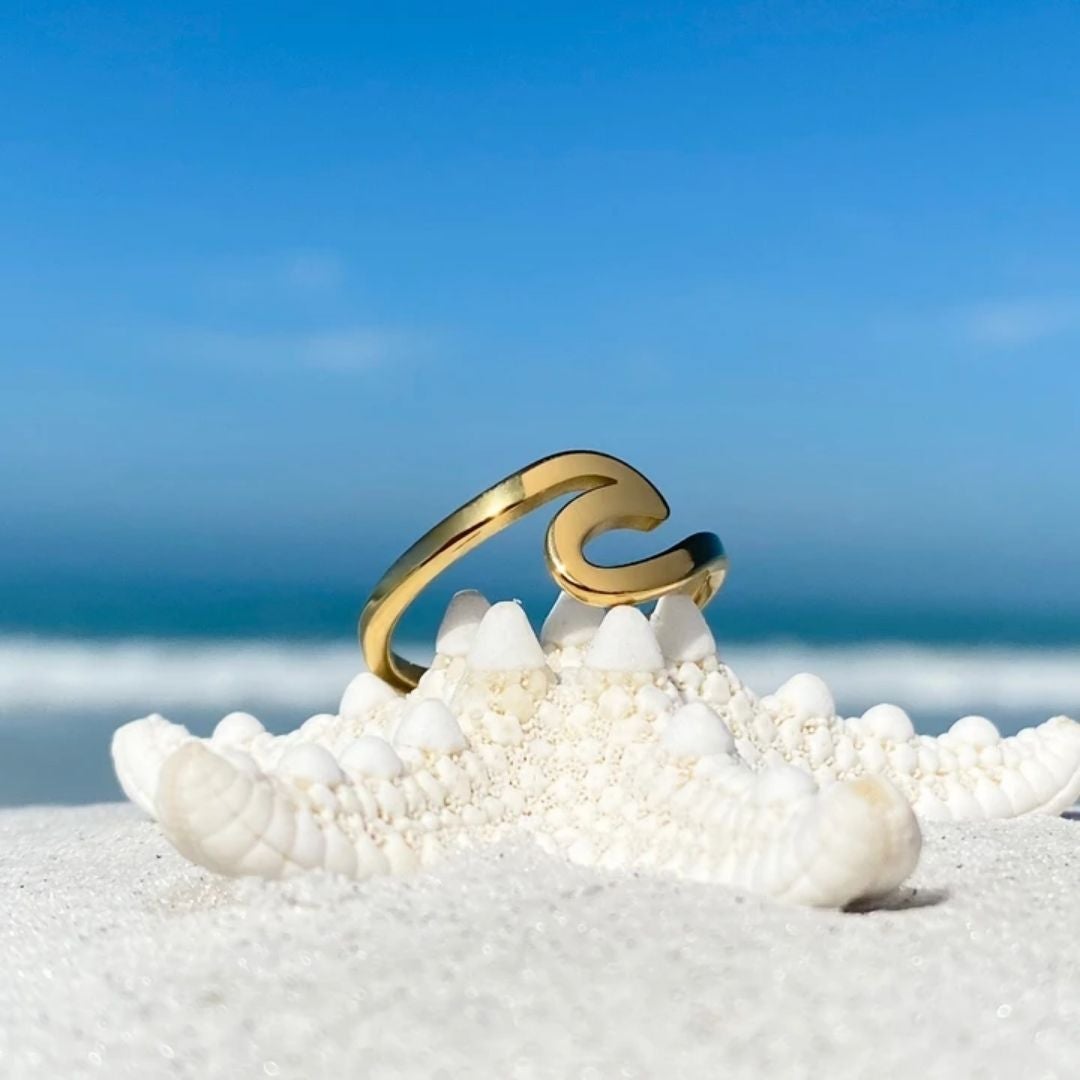 Sea Wave Ring in Gold