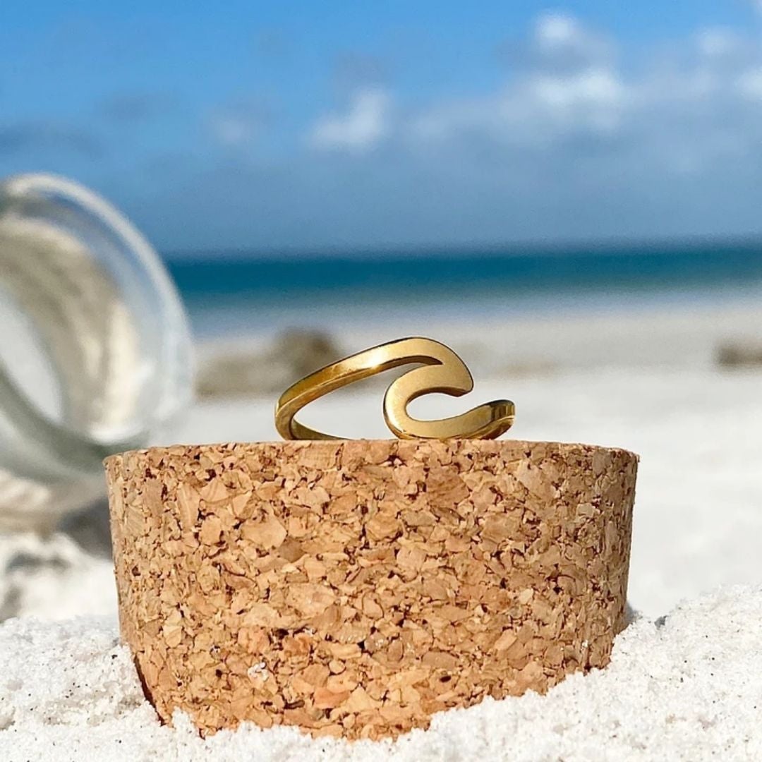 Sea Wave Ring in Gold