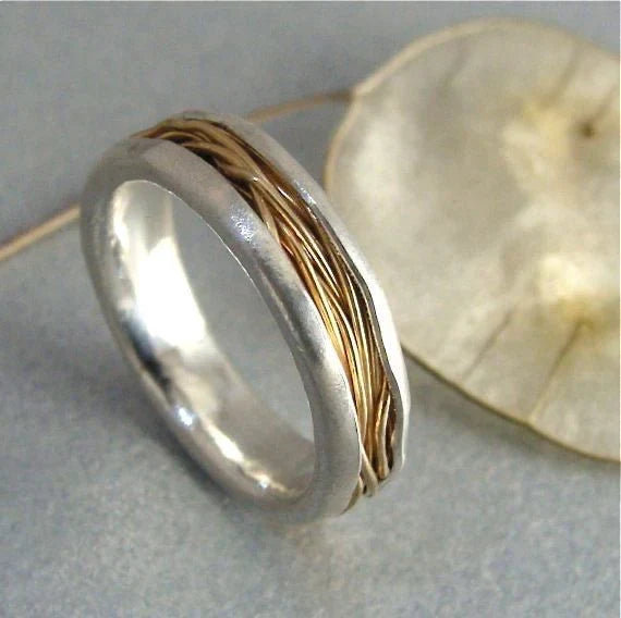 Gold Fine Threads Silvered Ring