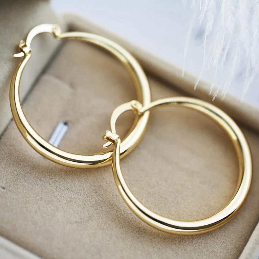 Large Classic Hoop Earrings in Gold
