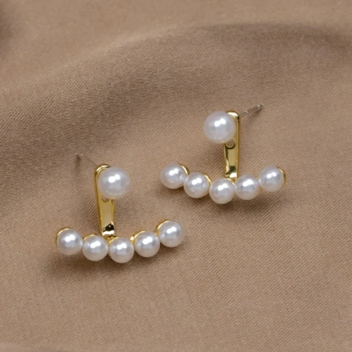 Small Pearl Earrings