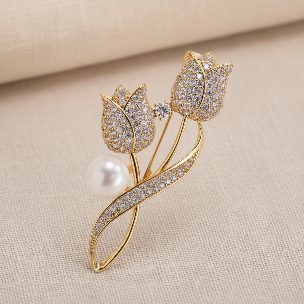 Tulip Brooch with Shiny Tulip Pearl in Gold and Silver