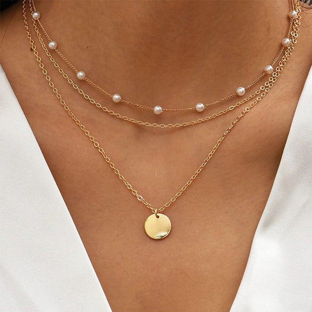 Layered Gold Plated Necklace with Pearls in Gold