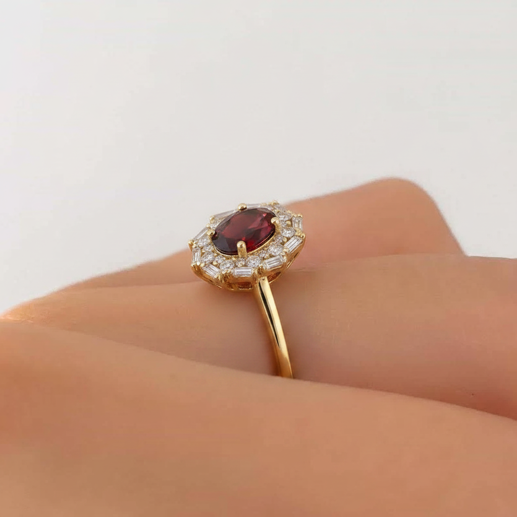 Natural Garnet Vintage Starburst Ring in Sterling Silver