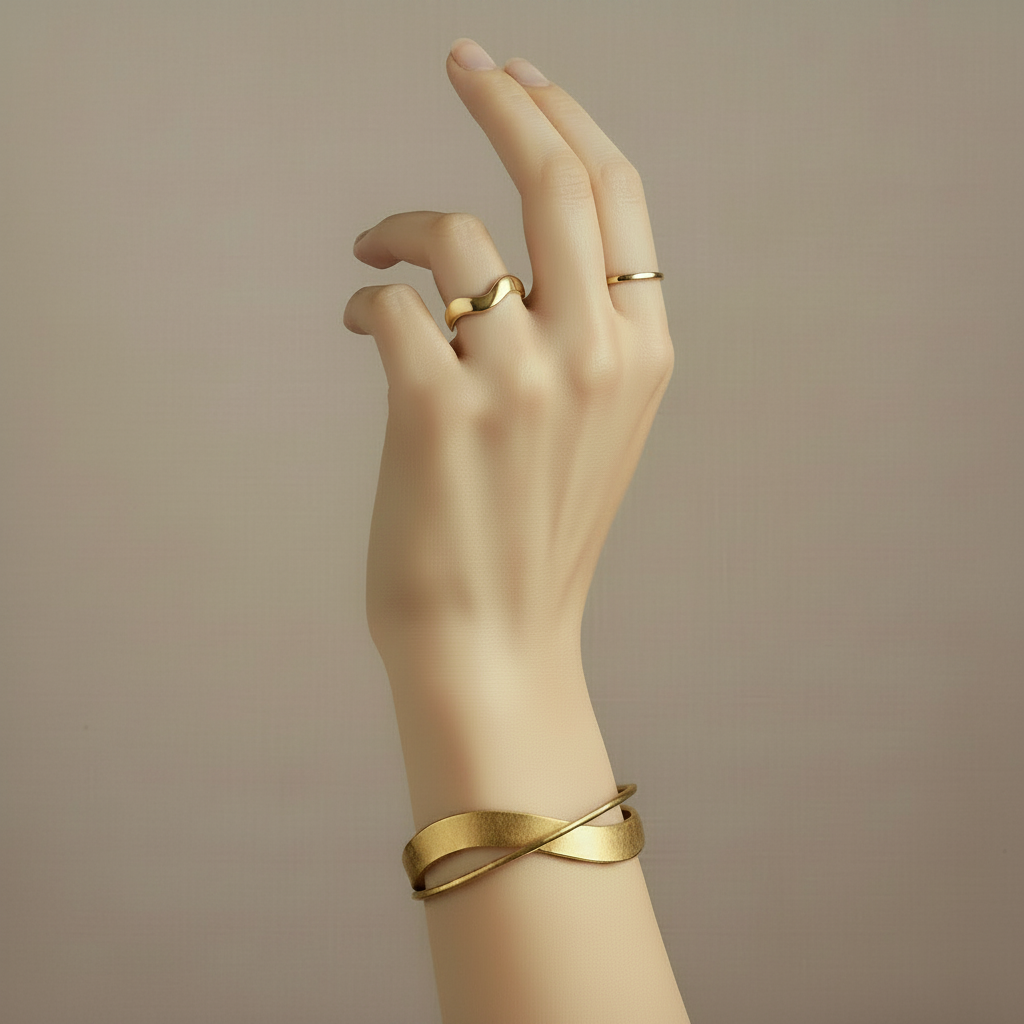 Gold Wavy Bracelet