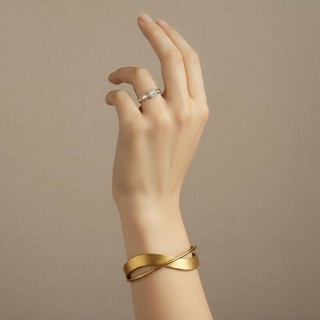 Gold Wavy Bracelet