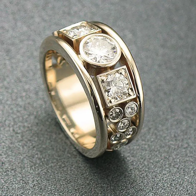 Cubic Zirconia Ring in Gold, Vintage