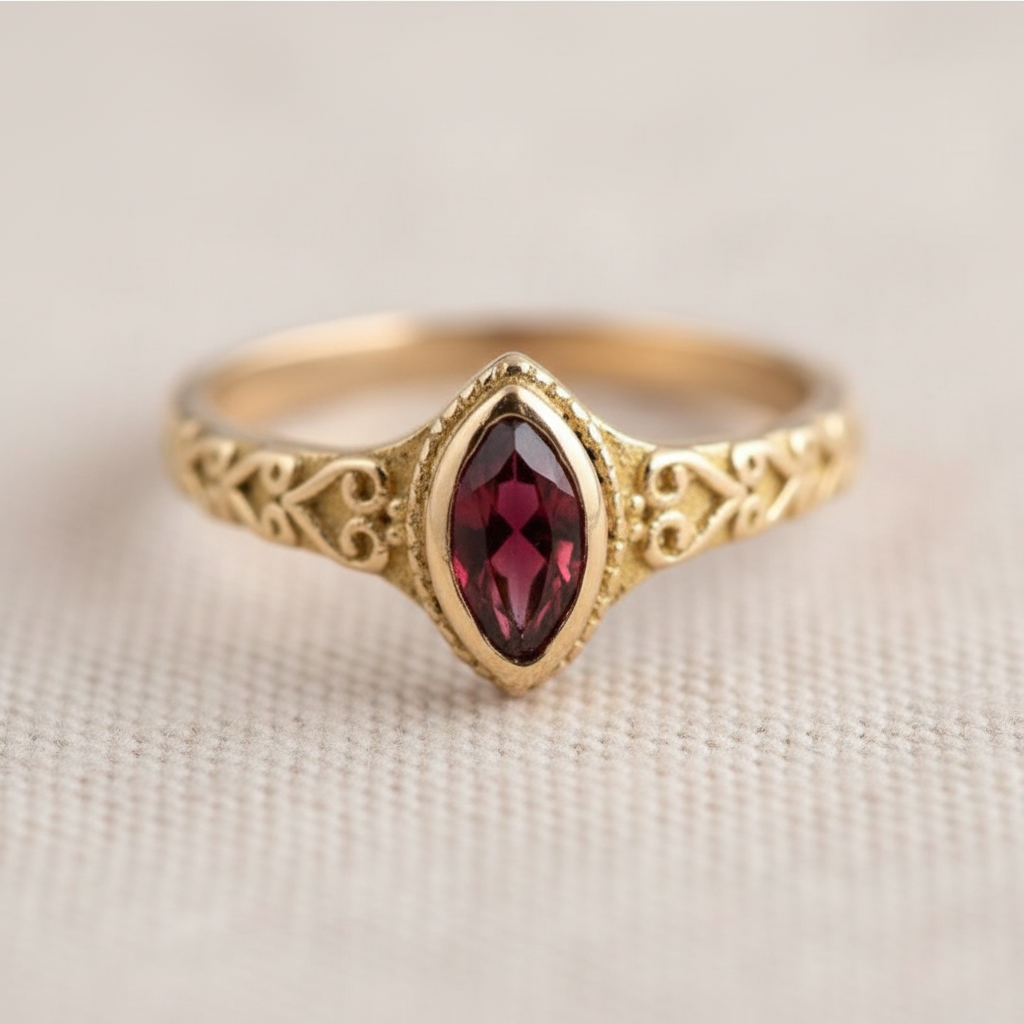Vintage Red Inlaid Stone Gold Ring