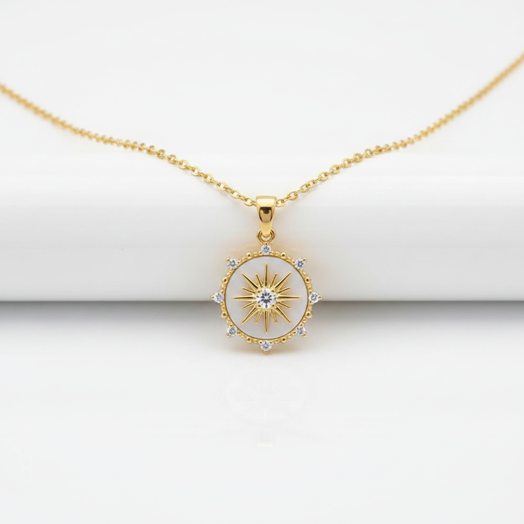 Anchor Pendant Necklace in Gold