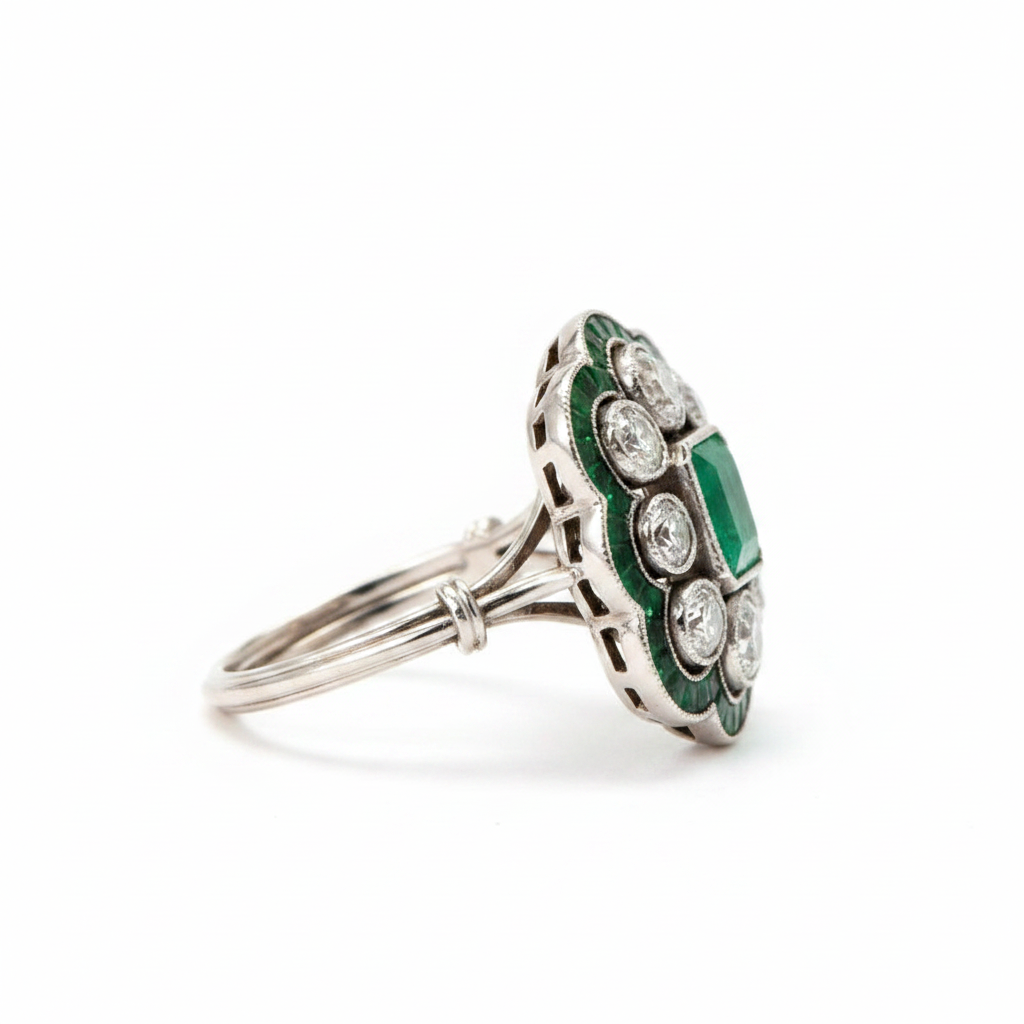 Vintage Emerald Ring in Gold