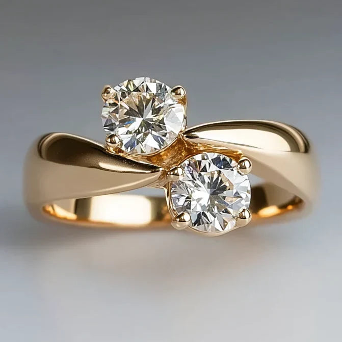 Vintage Triple Zirconia Crown Gold Ring
